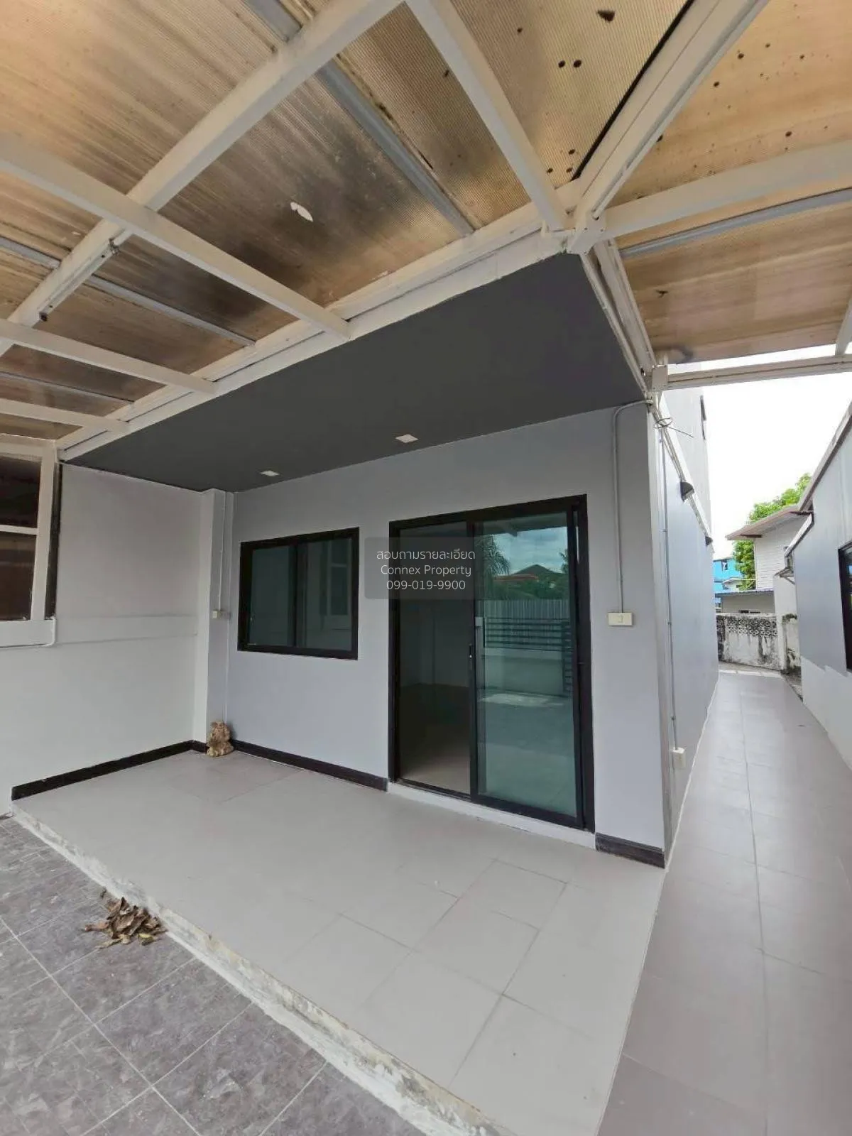For Sale Townhome 3-storey with single-storey building , Khlong K