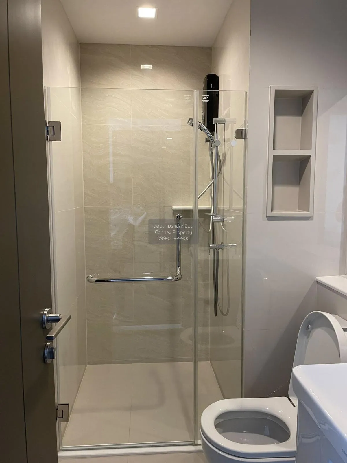 เช่าคอนโด  ไลฟ์ ลาดพร้าว แวลลีย์ BTS-ห้าแยกลาดพร้าว จอมพล  เขต จต