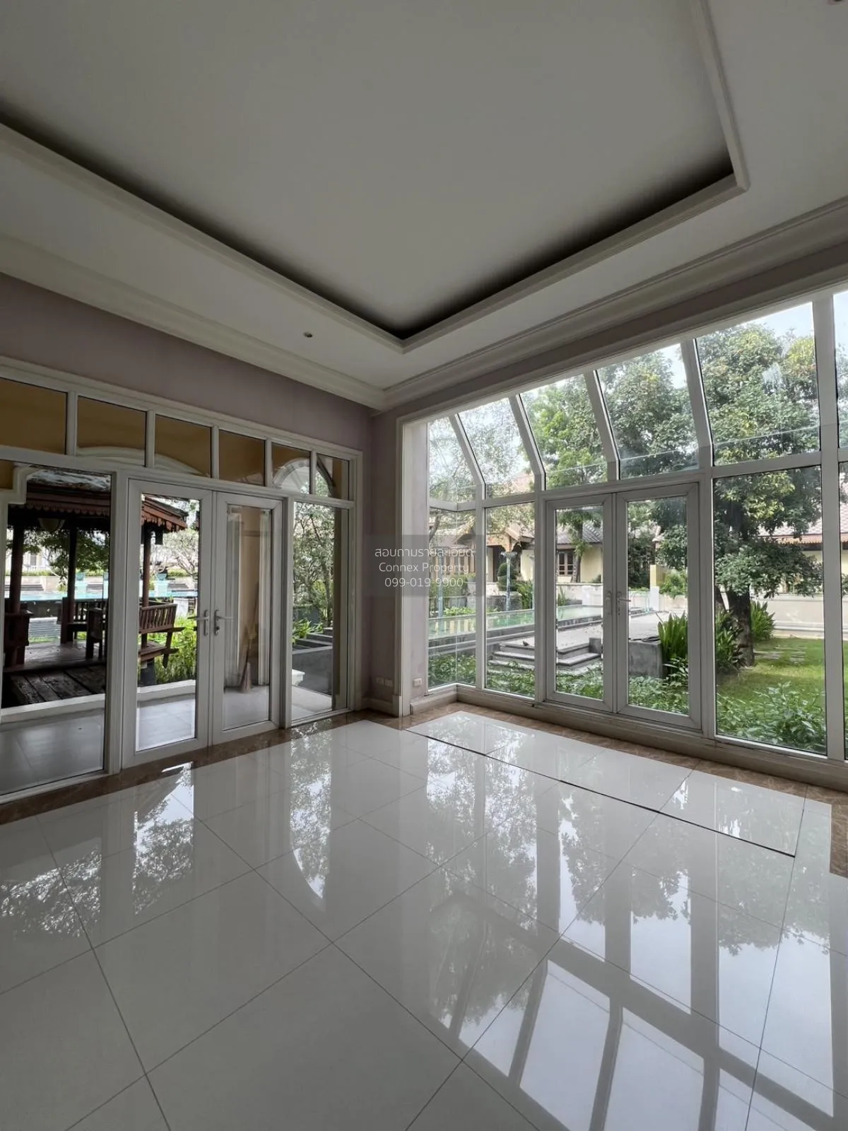 (วิวทะเลสาปหมู่บ้าน หลังมุม) ขายบ้าน  เดอะ รอยัล เรสซิเดนท์ จรเข้