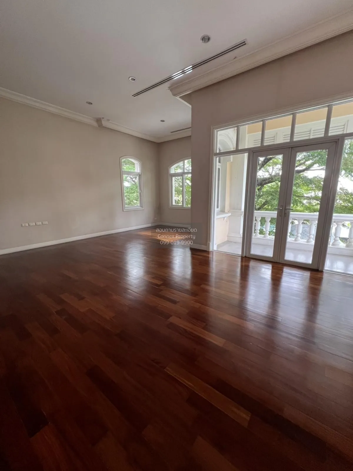 (วิวทะเลสาปหมู่บ้าน หลังมุม) ขายบ้าน  เดอะ รอยัล เรสซิเดนท์ จรเข้