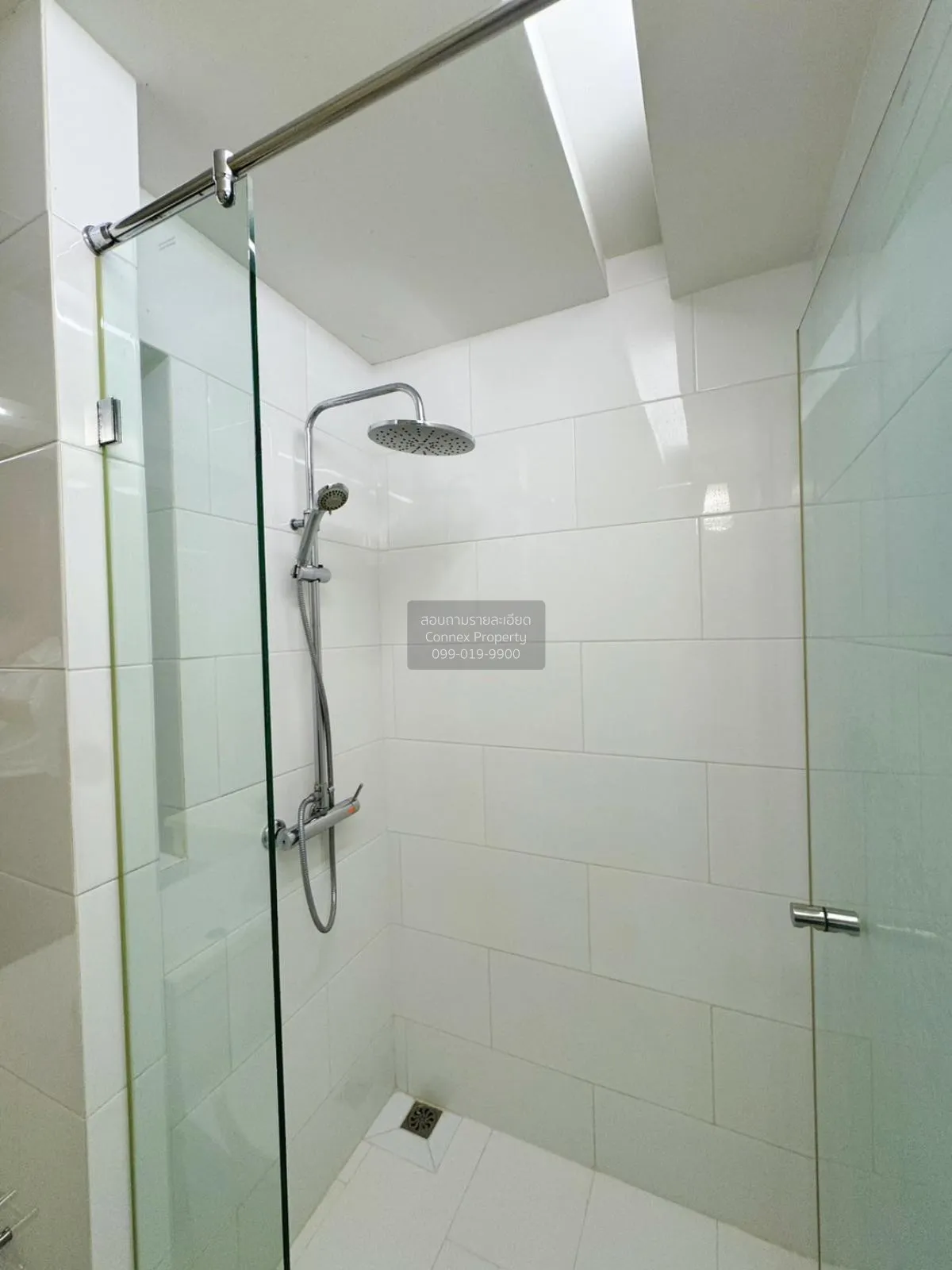 เช่าคอนโด  เอมเมอรัลด์ เรสซิเดนท์ รัชดา MRT-ห้วยขวาง ดินแดง เขต ด