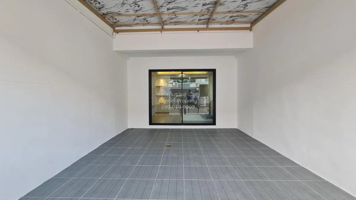 For Sale Townhouse/Townhome  , Manorom 2 , newly renovated , Sam  2