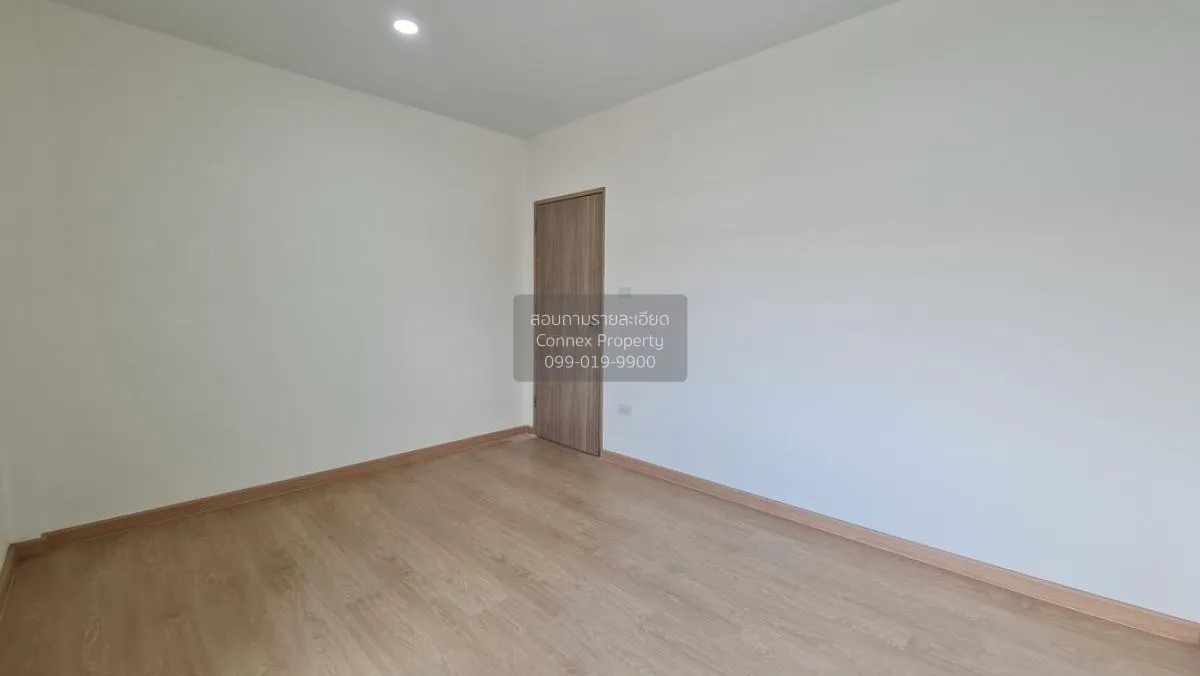 For Sale Townhouse/Townhome  , Manorom 2 , newly renovated , Sam 