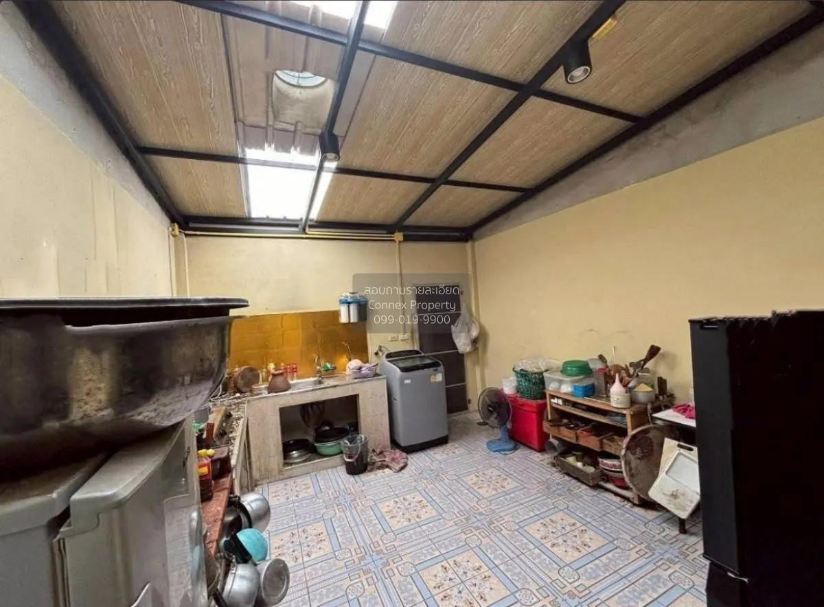 For Sale 3-storey commercial building, Tha Sai , Mueang Samut Sak