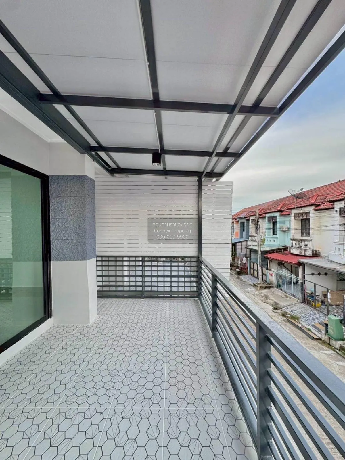 ขายทาวน์เฮ้าส์/ทาวน์โฮม  ปิยวรารมย์ 2 รีโนเวทใหม่ ไทรน้อย ไทรน้อย