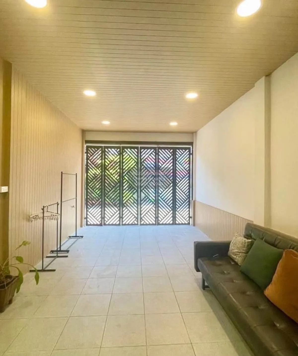 ขายทาวน์เฮ้าส์ 3 ชั้น ซอยจรัญสนิทวงศ์ 85 บางอ้อ เขต บางพลัด กรุงเ 3