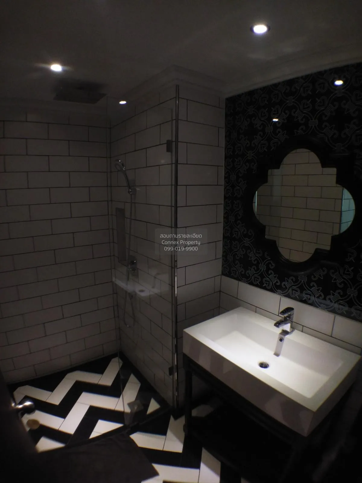 เช่าคอนโด  เวเนเชี่ยน ซิกเนเจอร์ คอนโด รีสอร์ท พัทยา นาจอมเทียน ส