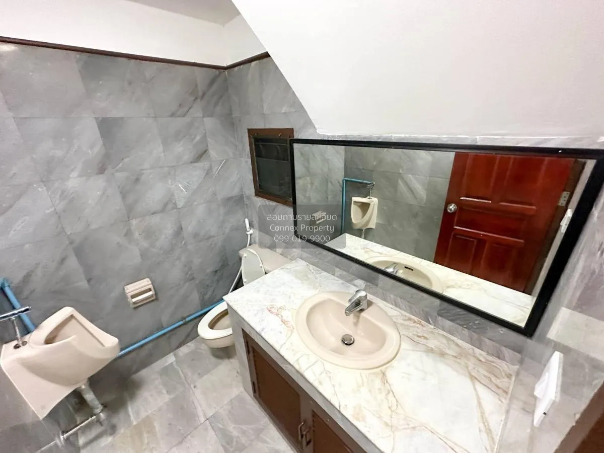 For Rent Townhome for rent, Sukhumvit 101 , newly renovated , Ban