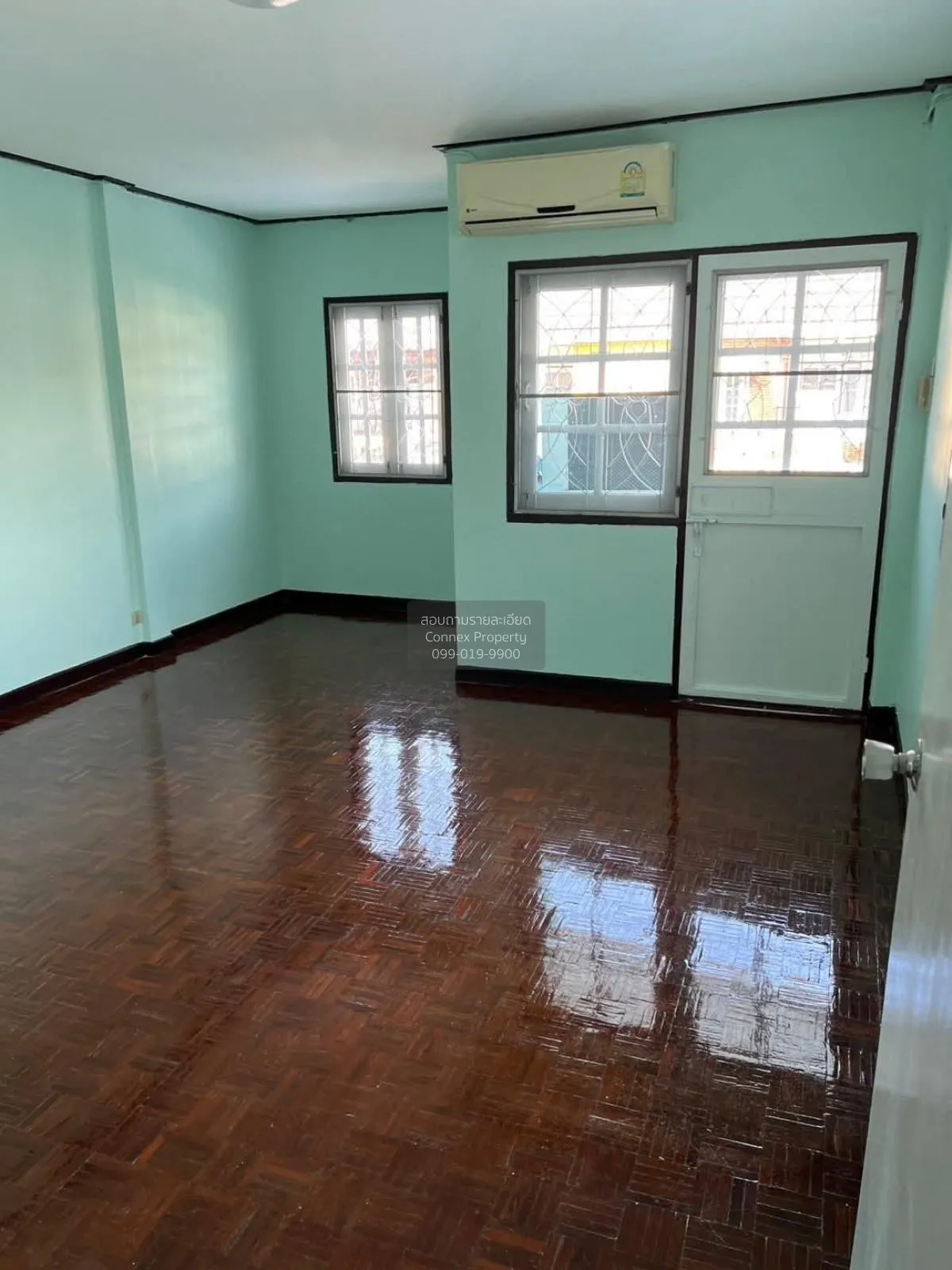 For Sale Townhouse/Townhome  , Chairoeng Sirikul 2 , MRT-Si Nut ,