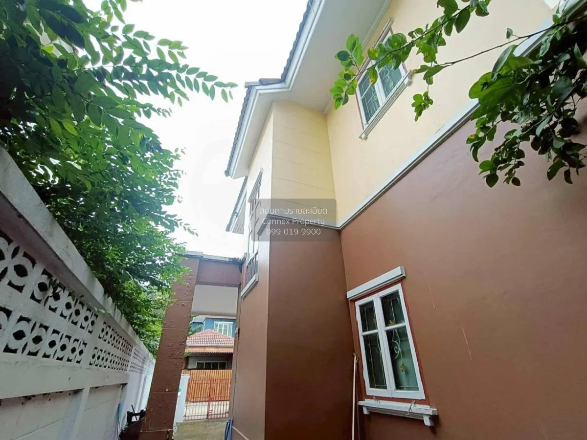 For Sale House , Piyawararom 4 , corner unit , Sai Noi , Sai Noi  4