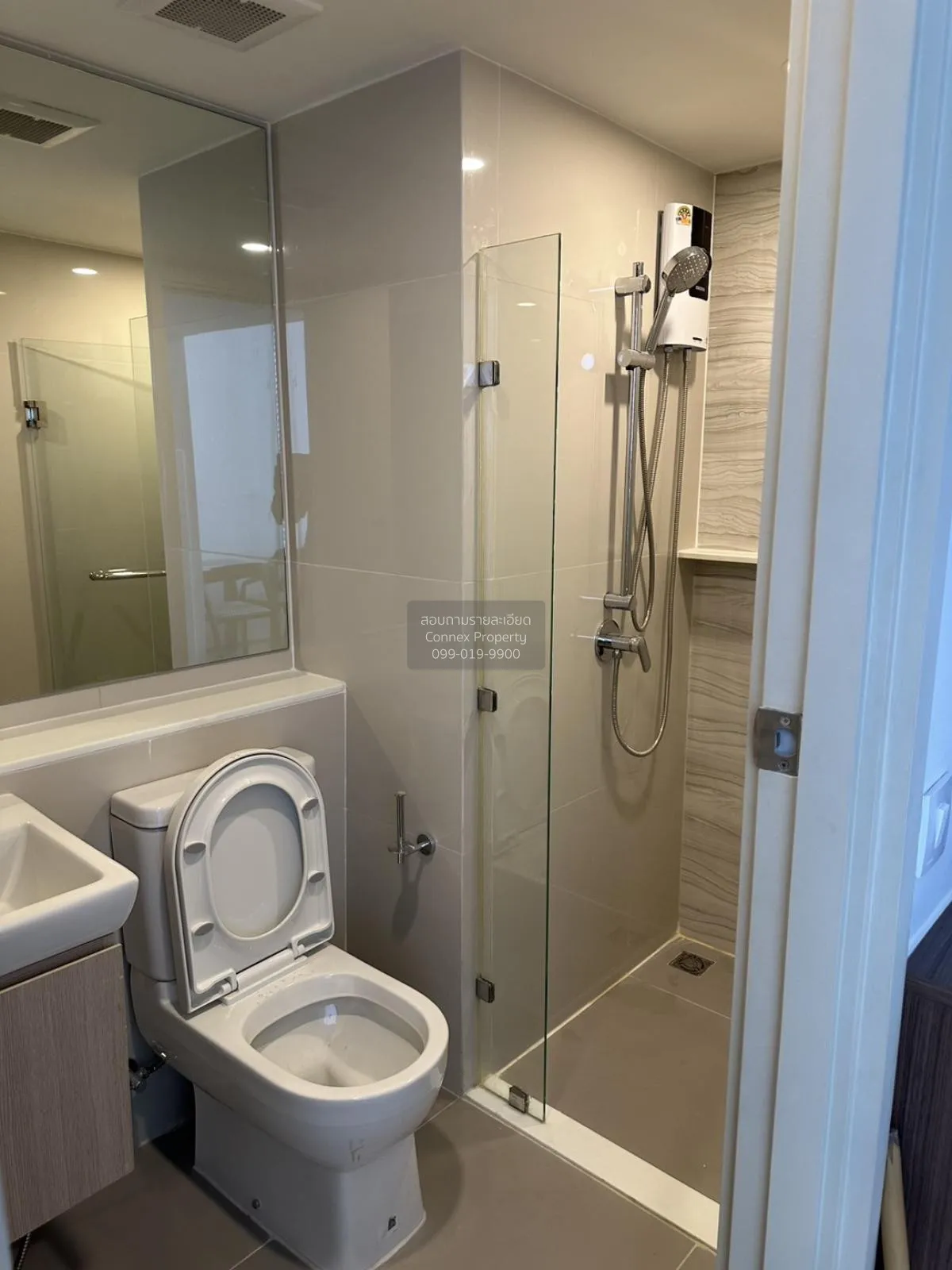 เช่าคอนโด  ไลฟ์ พระราม 4 - อโศก ดูเพล็กซ์ ชั้นสูง คลองเตย เขต คลอ