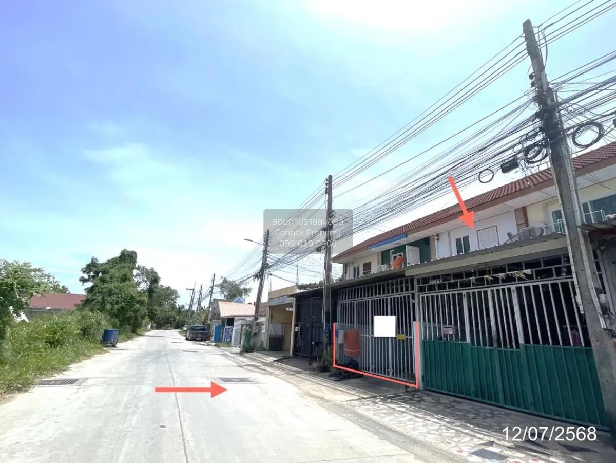 For Sale 2 - storey townhouse area 111 square meters Chonburi , N 3