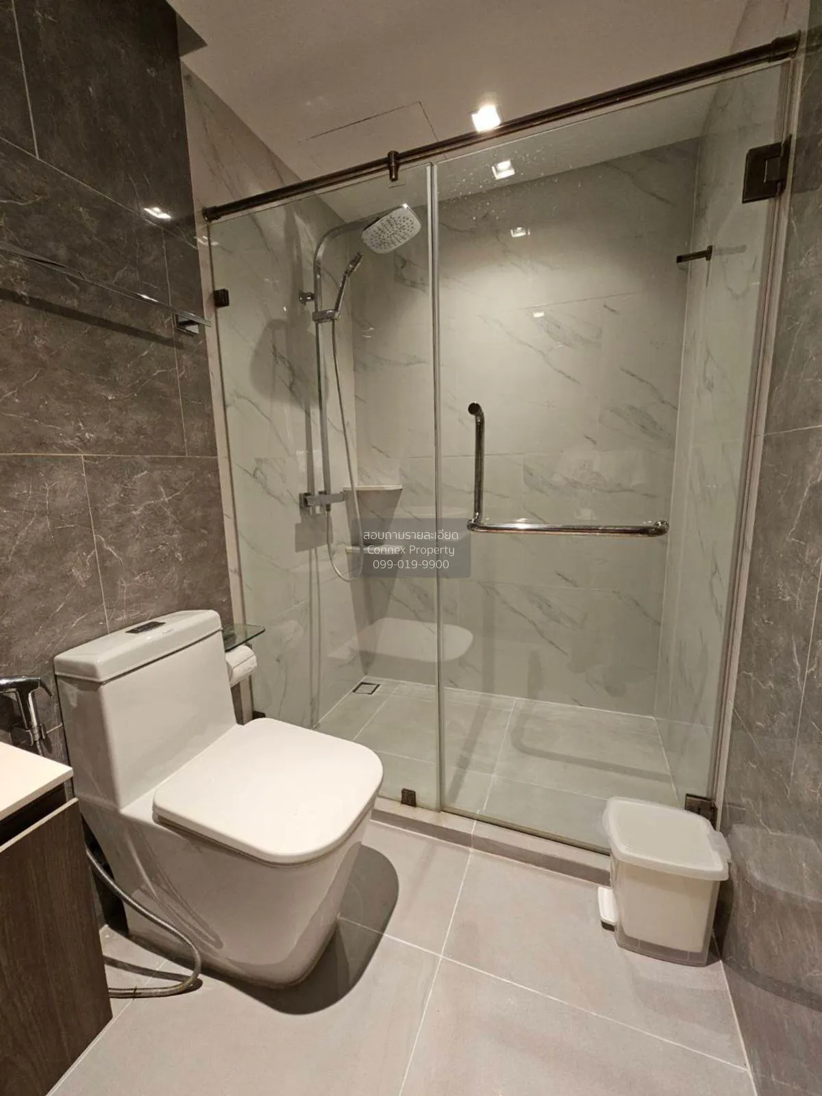 เช่าคอนโด  ลอยด์ ศูนย์วิจัย - ทองหล่อ บางกะปิ เขต ห้วยขวาง กรุงเท