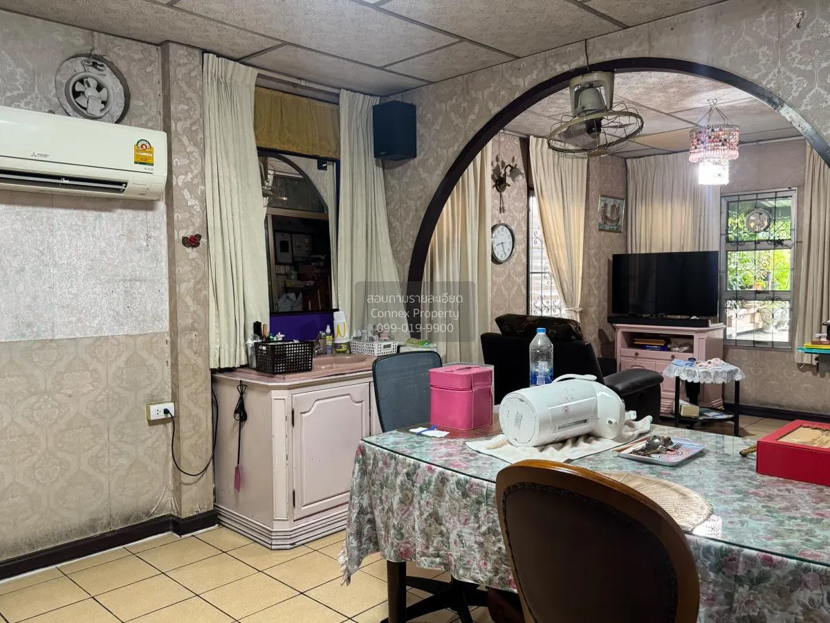 For Sale Two-story single house, Ratchada Soi 3 , corner unit , D