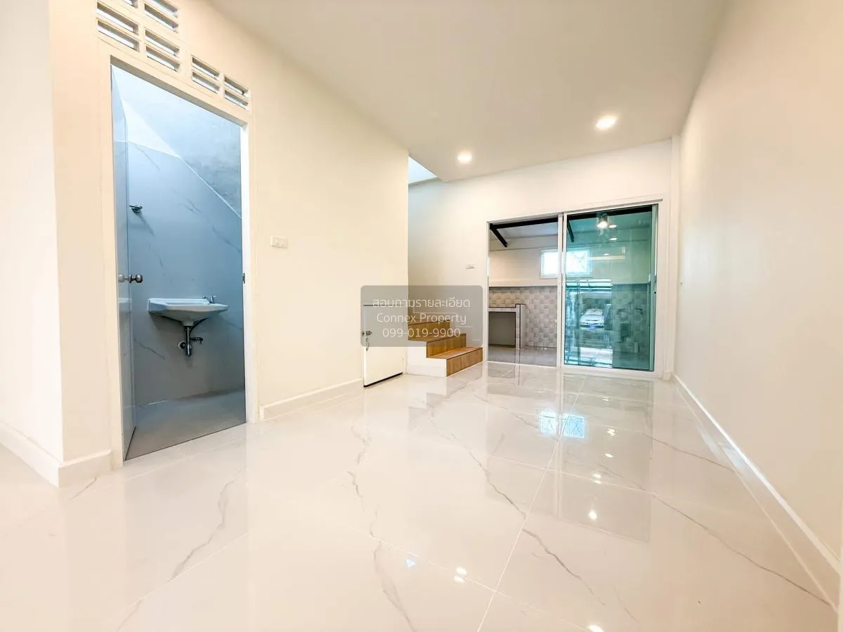 ขายทาวน์เฮ้าส์/ทาวน์โฮม  ช. รุ่งเรือง 6 รีโนเวทใหม่ บางรักพัฒนา บ