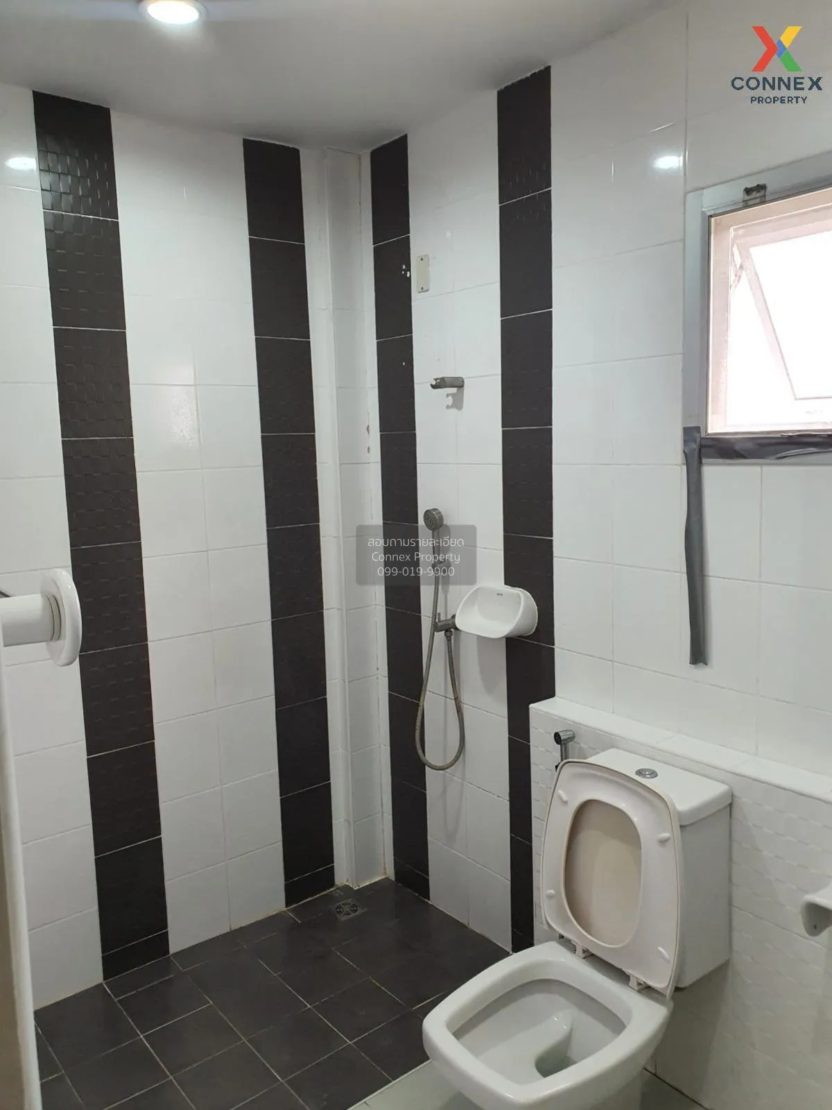 For Sale Townhouse/Townhome  , D Bangtorad Rama2 , wide frontage 