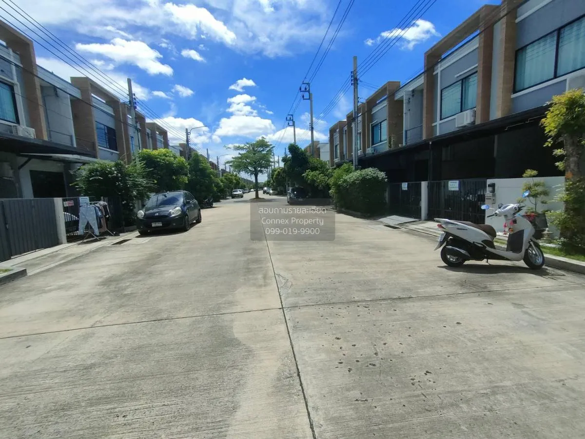 ขายทาวน์เฮ้าส์/ทาวน์โฮม  เอสเกต แจ้งวัฒนะ-กาญจนาภิเษก ละหาร บางบั 2