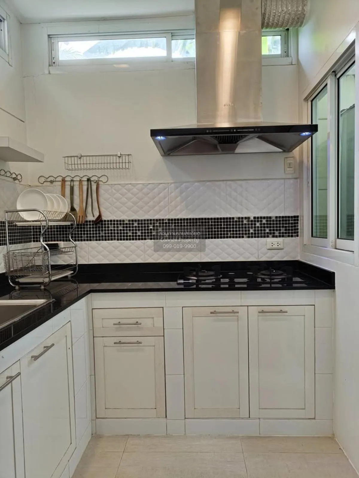 ขายทาวน์เฮ้าส์/ทาวน์โฮม  พรีเมี่ยม เพลส 9 เอกมัย - รามอินทรา 2 ลา