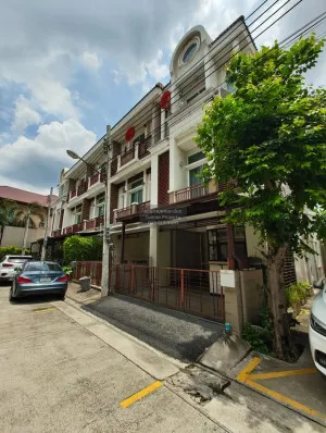 ขายทาวน์เฮ้าส์/ทาวน์โฮม  พรีเมี่ยม เพลส 9 เอกมัย - รามอินทรา 2 ลาดพร้าว เขต ลาดพร้าว กรุงเทพ CX-131938