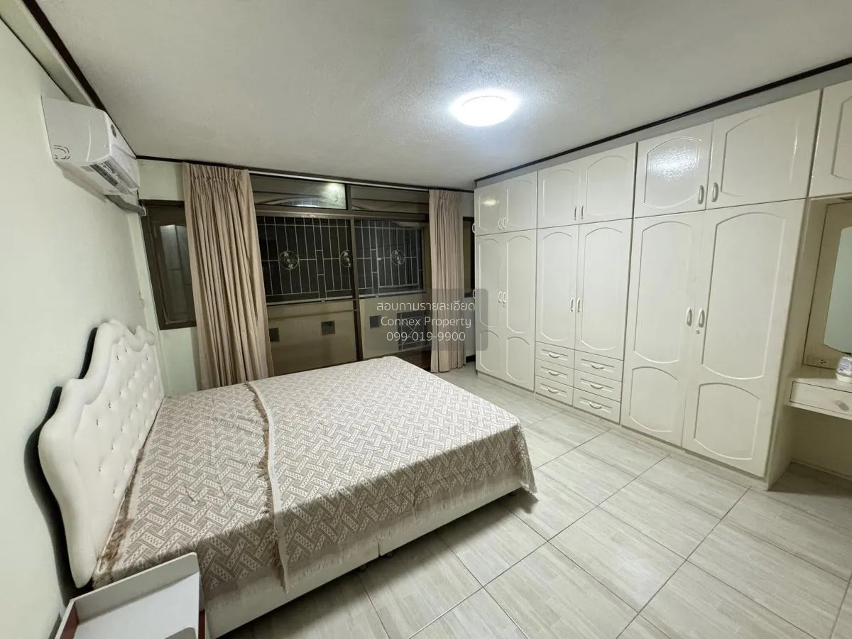 For Rent 3-storey townhouse, Soi Lat Phrao 64, Intersection 7 , W