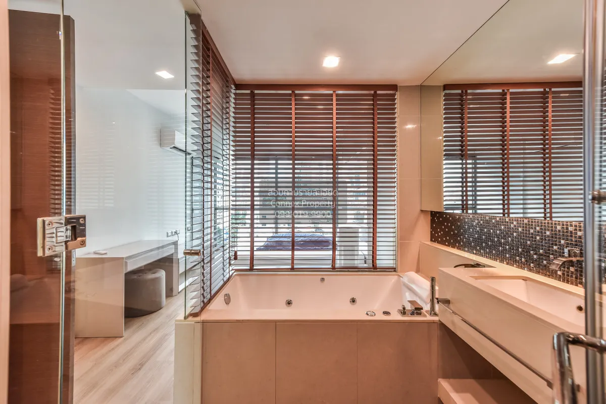 For Rent Condo , The Address Sathorn , BTS-Saint Louis , Silom , 