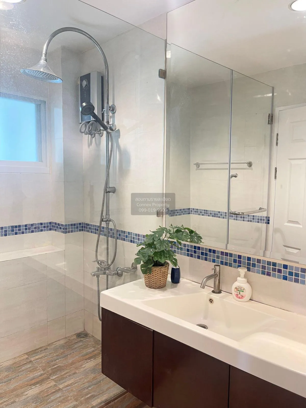 ขายคอนโด  ไลฟ์ แอท พหลฯ - อารีย์ BTS-สะพานควาย สามเสนใน เขต พญาไท