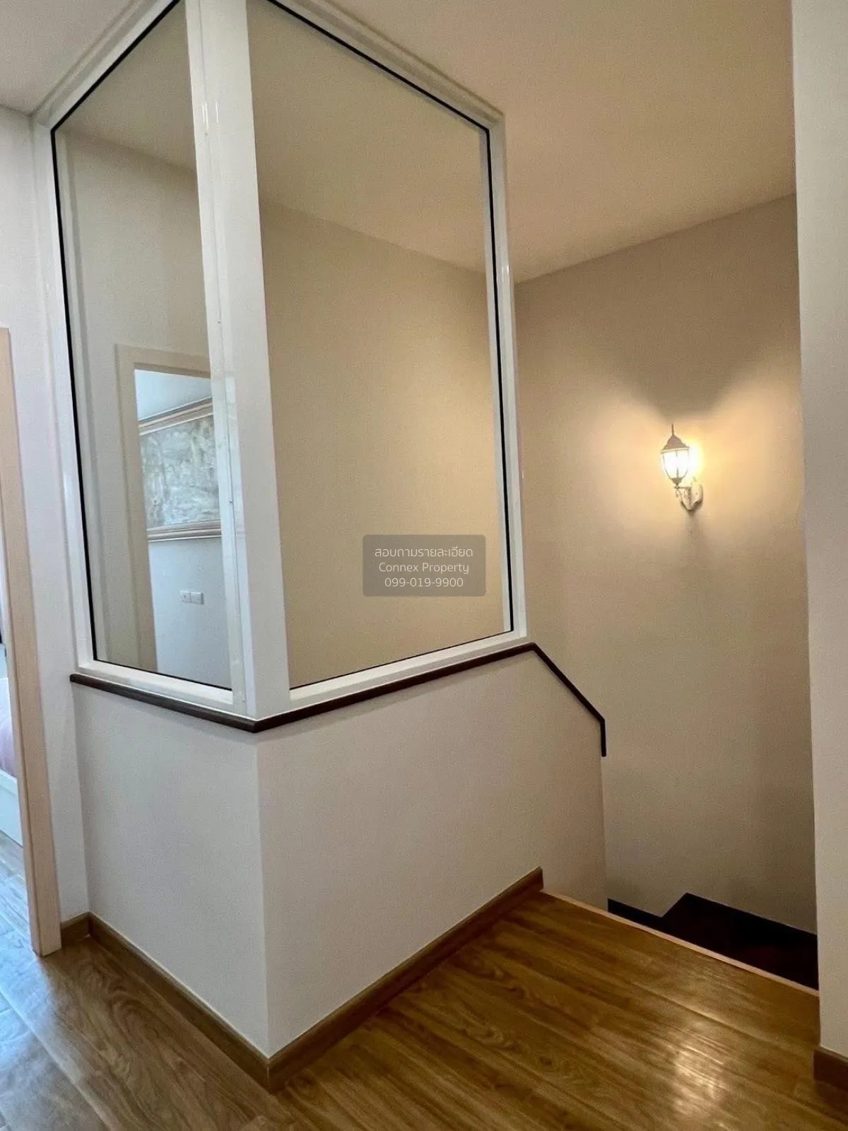 ขายทาวน์เฮ้าส์/ทาวน์โฮม  บริติช เพลส ปิ่นเกล้า-สาย 5 ห้องมุม บางก