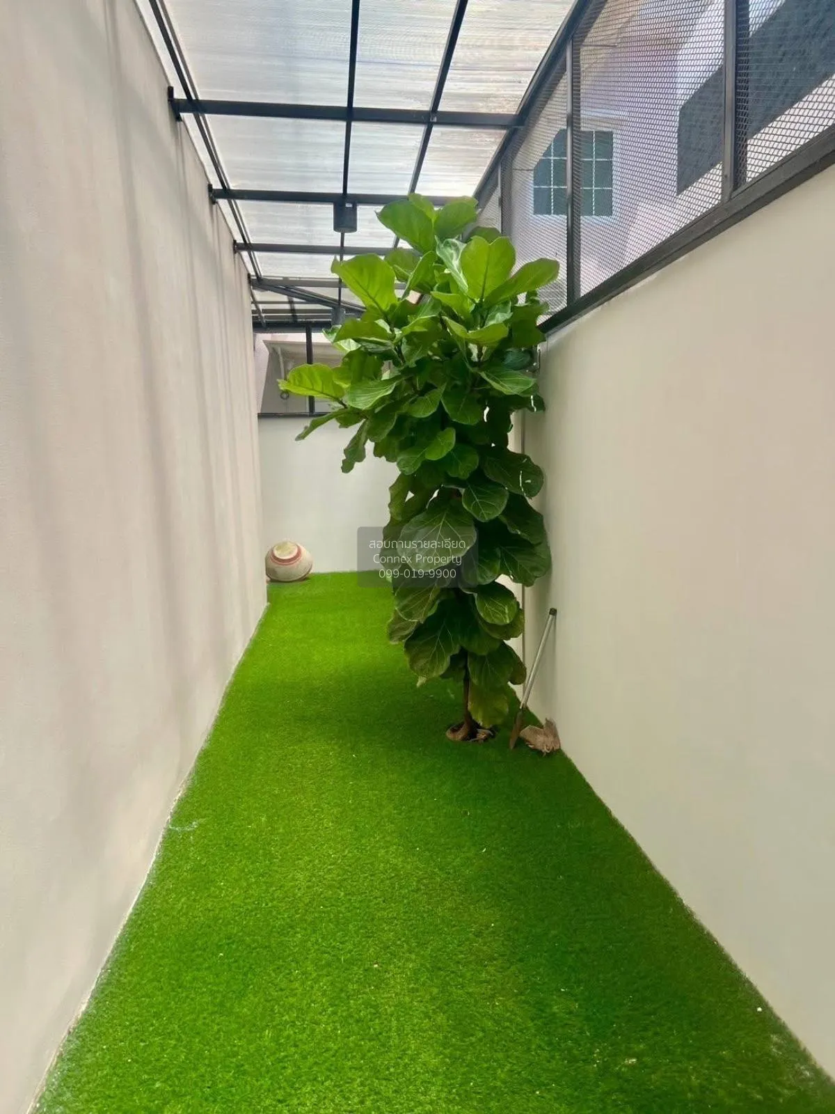 ขายทาวน์เฮ้าส์/ทาวน์โฮม  บริติช เพลส ปิ่นเกล้า-สาย 5 ห้องมุม บางก