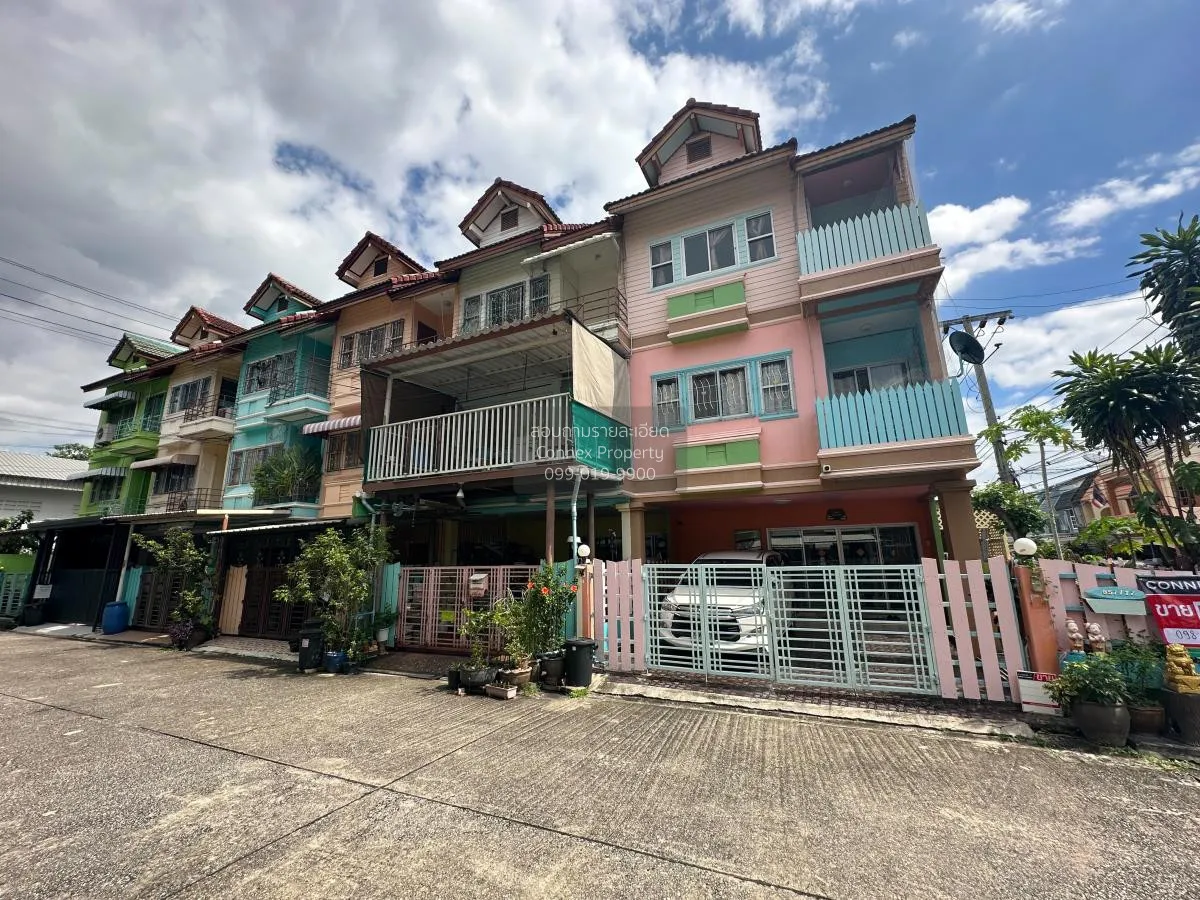 For Sale Townhouse  , Baan Natthamon Punnawithi 45 , Phra Khanong 2