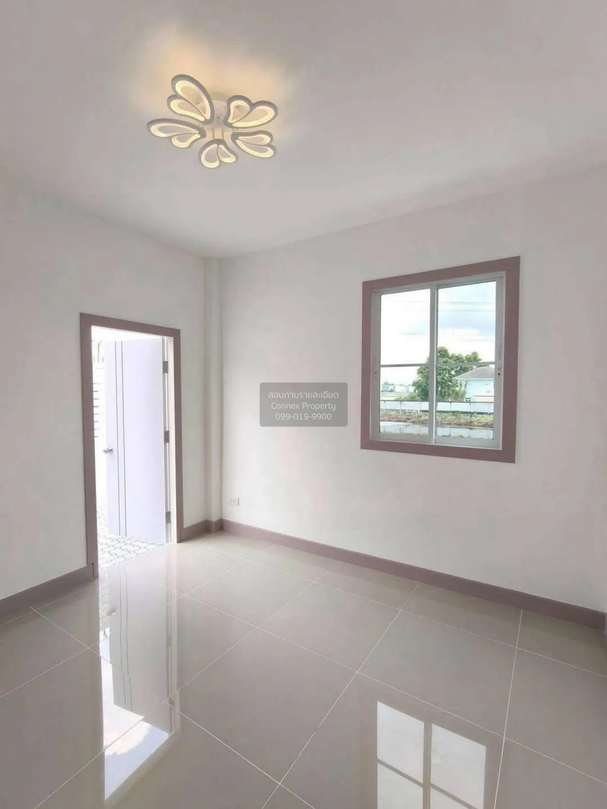 For Sale Townhouse/Townhome  , Baan Nanthicha 3/8 , newly renovat