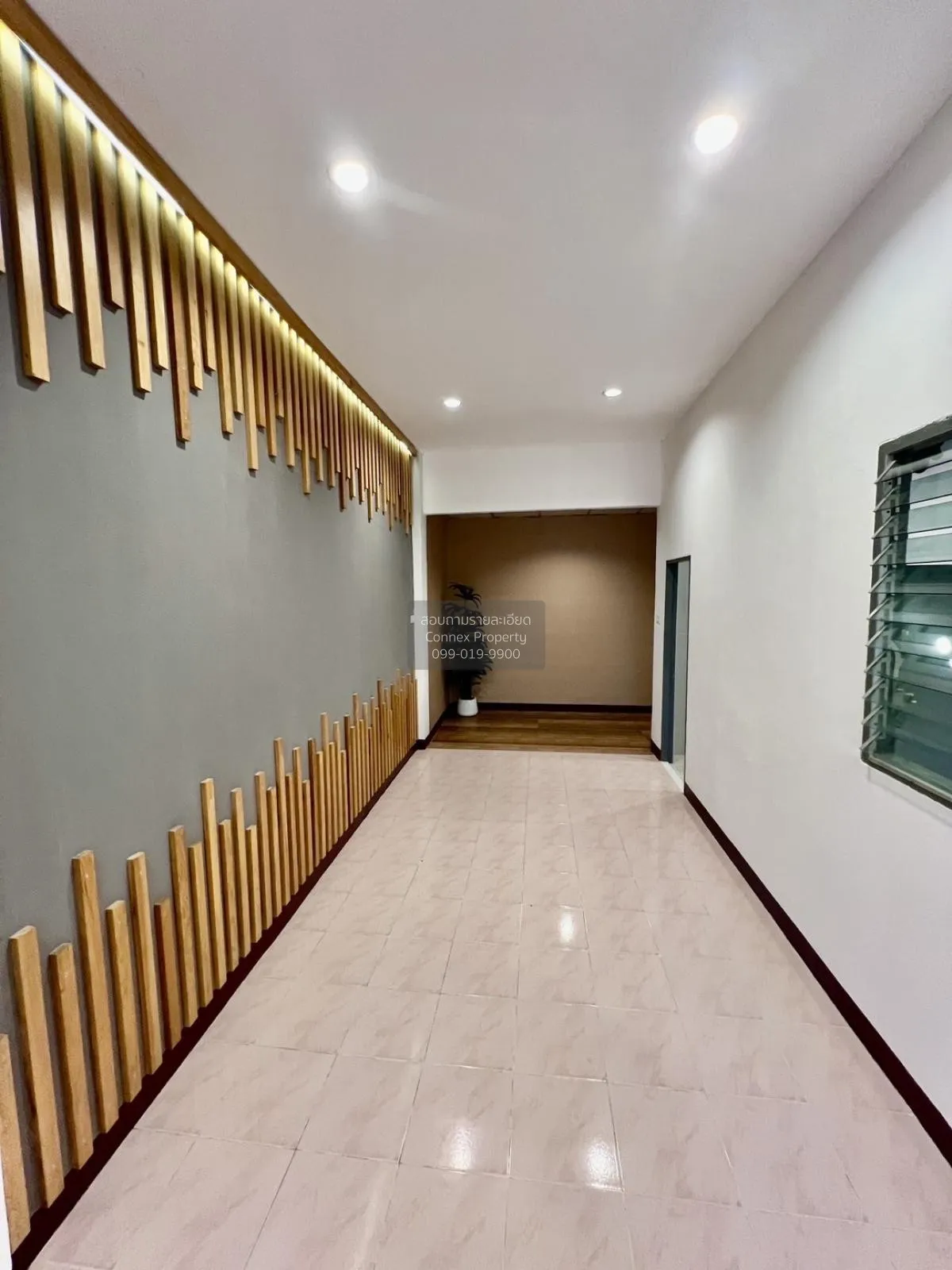 For Sale Nattaya Bangpla Village , corner unit , wide frontage , 