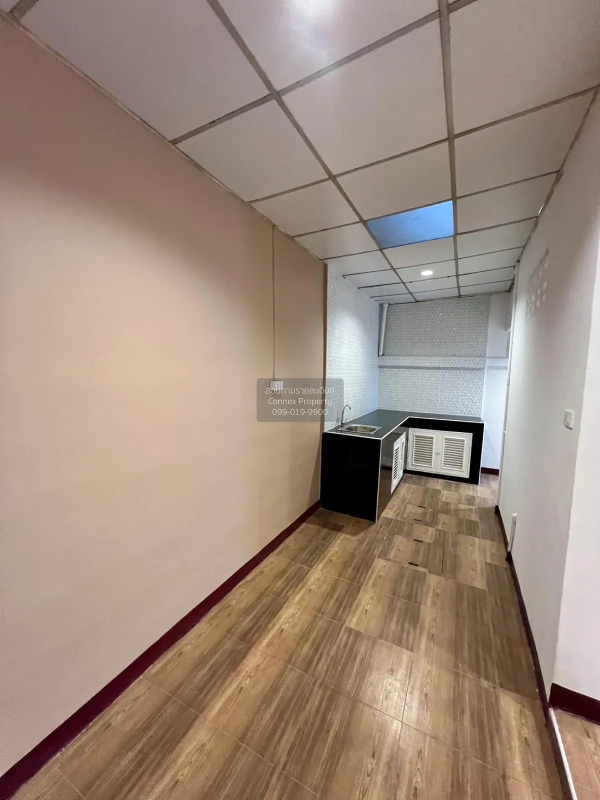 For Sale Nattaya Bangpla Village , corner unit , wide frontage , 