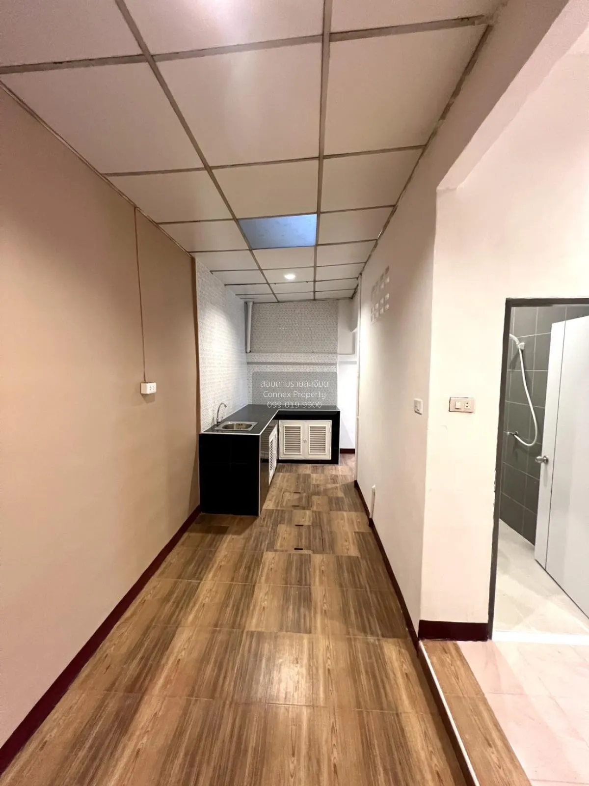 For Sale Nattaya Bangpla Village , corner unit , wide frontage , 