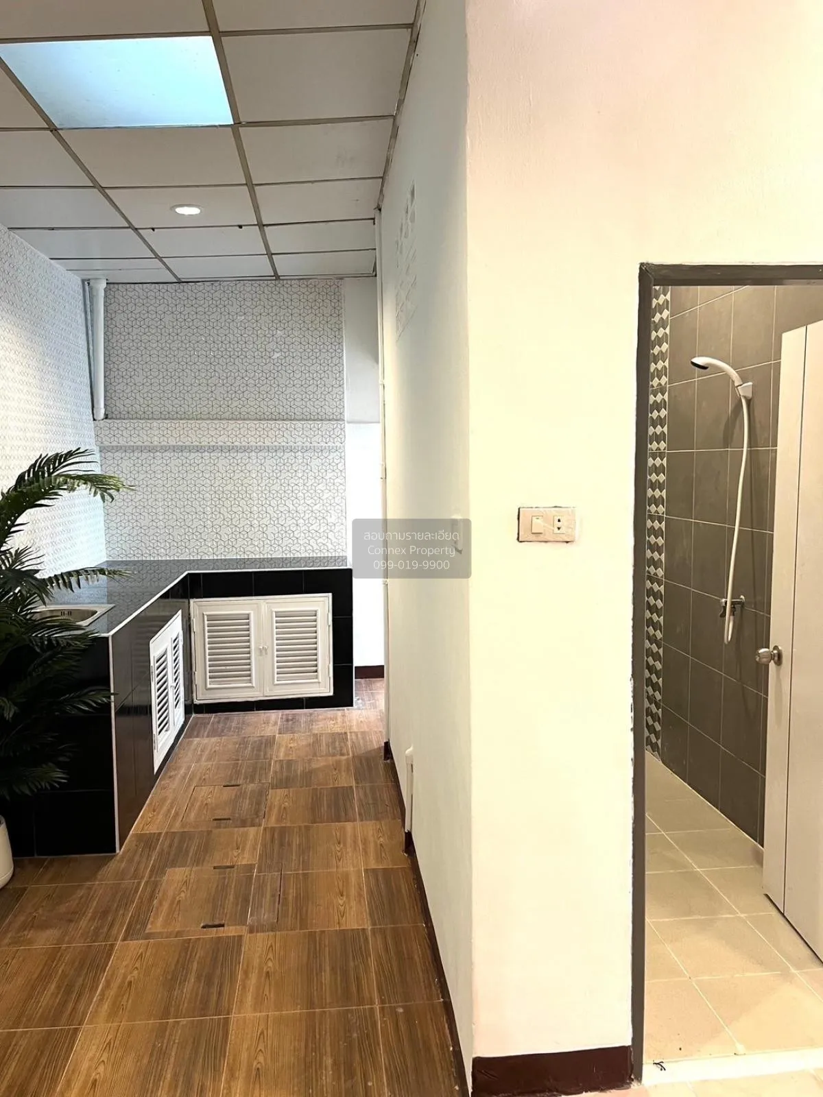 For Sale Nattaya Bangpla Village , corner unit , wide frontage , 