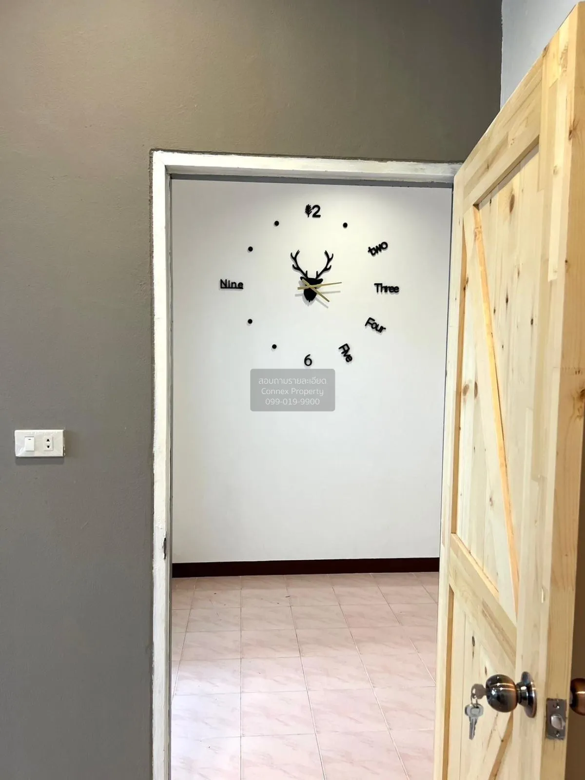 For Sale Nattaya Bangpla Village , corner unit , wide frontage , 