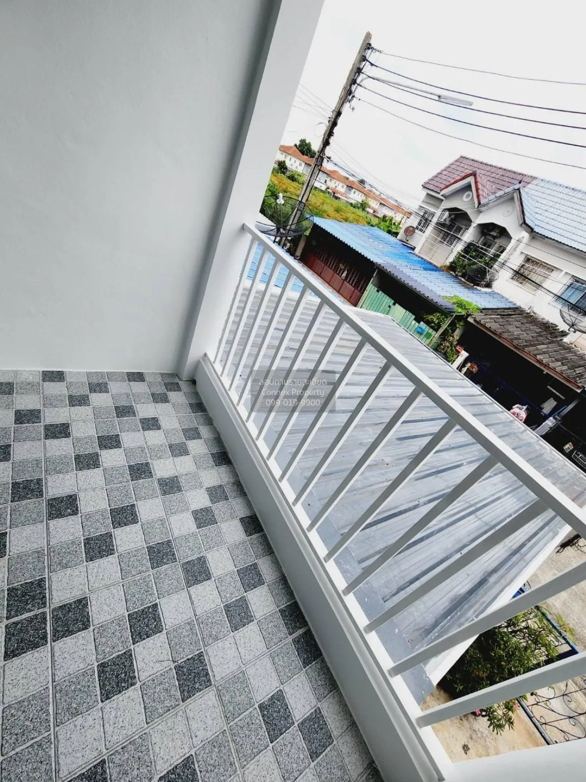 ขายทาวน์เฮ้าส์/ทาวน์โฮม  บ้านอยู่เจริญ 3 รีโนเวทใหม่ BTS-คูคต ลำล