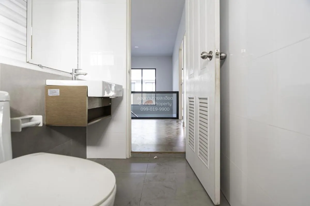 ขายบ้าน  หมู่บ้านมณีรินทร์ ไพรเวซี่ ศรีราชา สุรศักดิ์ ศรีราชา ชลบ