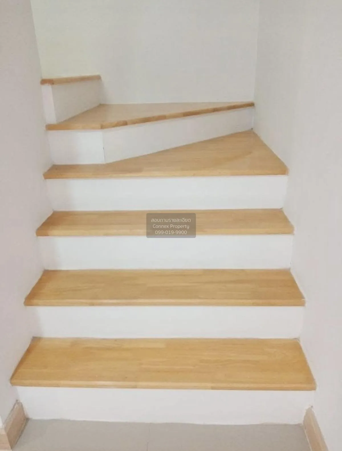 ขายทาวน์เฮ้าส์/ทาวน์โฮม  กัสโต้ ทาวน์โฮม บางนา - สุวรรณภูมิ ศีรษะ