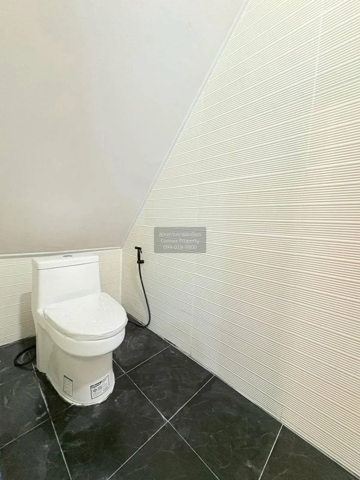 ขายทาวน์เฮ้าส์/ทาวน์โฮม  หมู่บ้านธารทอง 2 รีโนเวทใหม่ บางรักพัฒนา