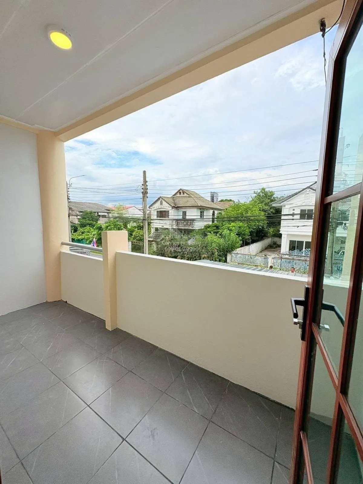 ขายทาวน์เฮ้าส์/ทาวน์โฮม  หมู่บ้านธารทอง 2 รีโนเวทใหม่ บางรักพัฒนา