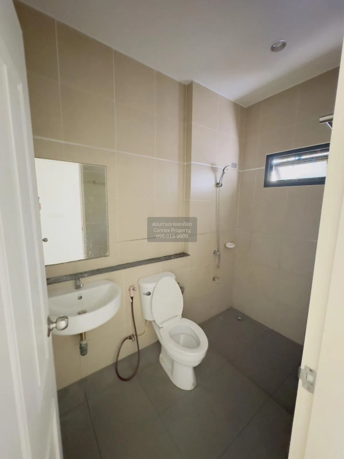 ขายทาวน์เฮ้าส์/ทาวน์โฮม  หมู่บ้านสกายไลน์ อมตะ มาบยางพร ปลวกแดง ร