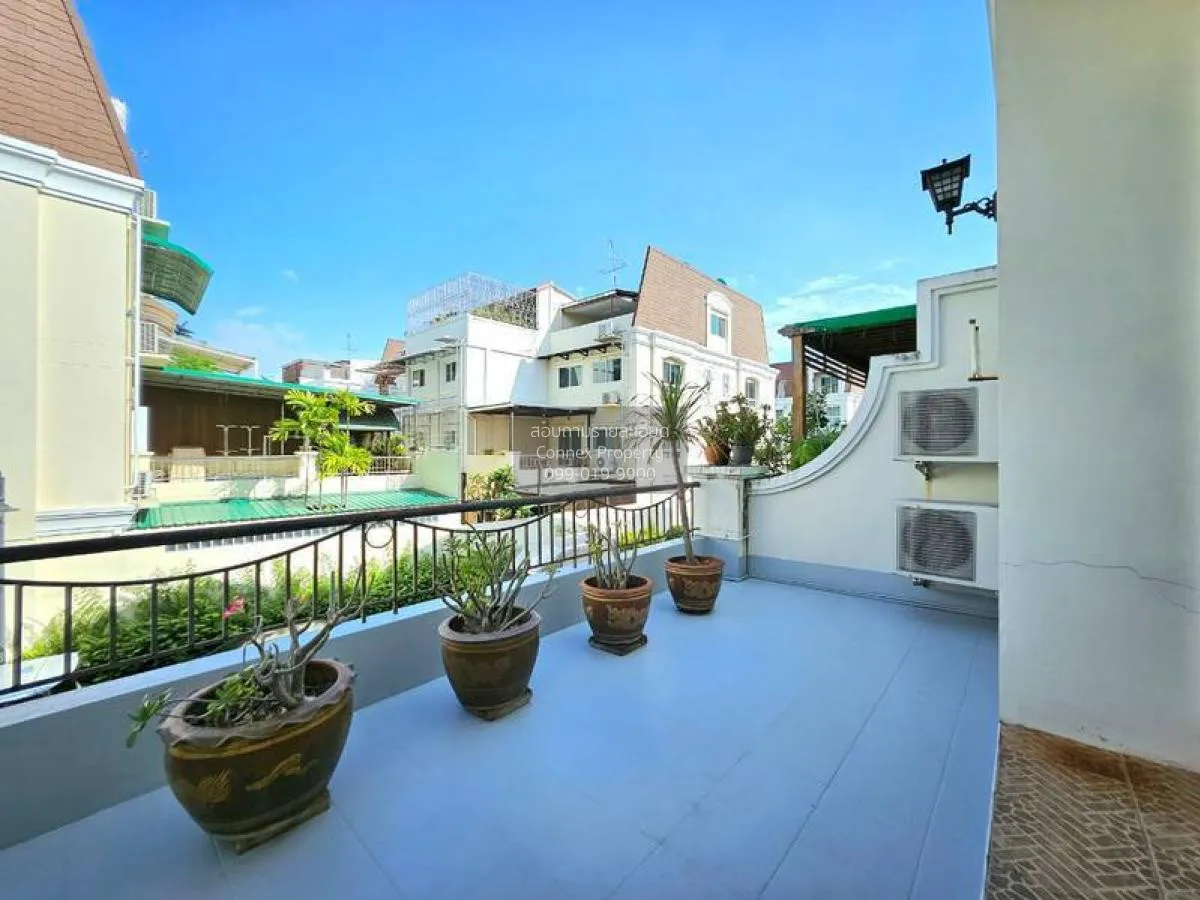 For Rent Townhouse/Townhome  ,  Baan Phattra Villa 4 , Bang Khlo 