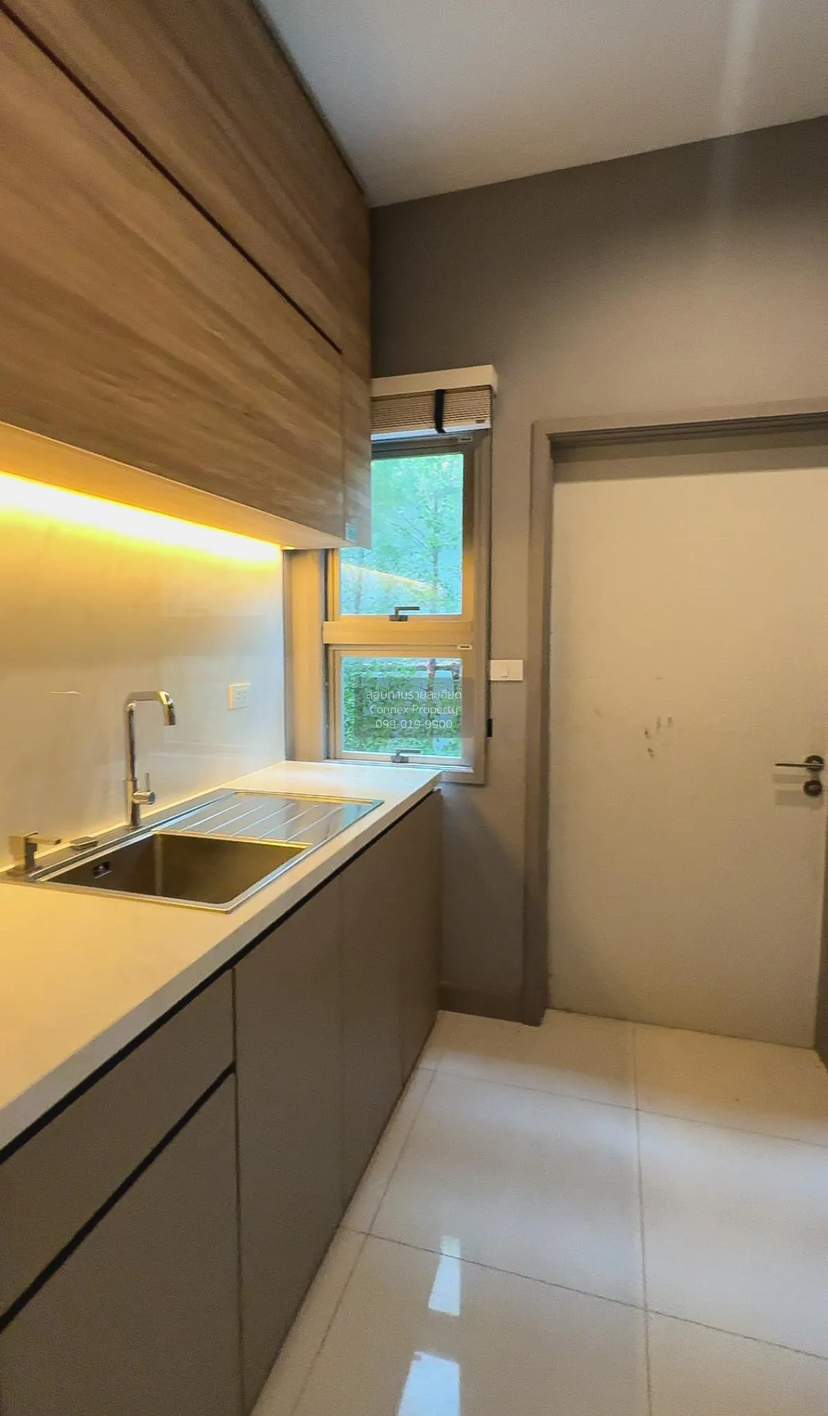 ขายบ้าน  บางกอก บูเลอวาร์ด ซิกเนเจอร์ ลาดพร้าว - เสรีไทย ห้องมุม 