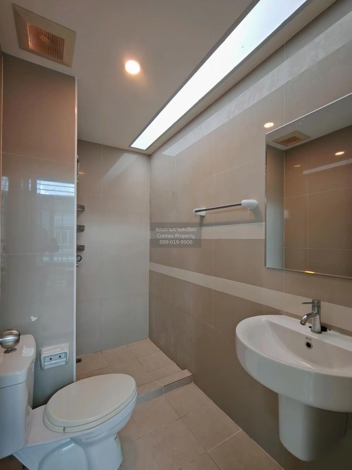 For Rent House , Q District Suksawat 76 , Bang Chak , Phra Pradae