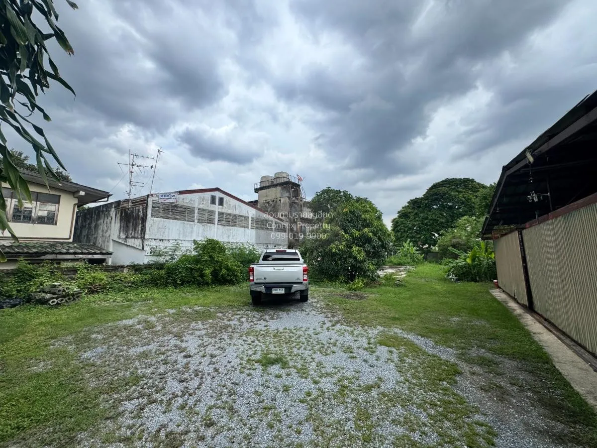 ขายที่ดินลาดพร้าววังหินทำเลทองติดถนน  วิวแม่น้ำ ลาดพร้าว เขต ลาดพ 2