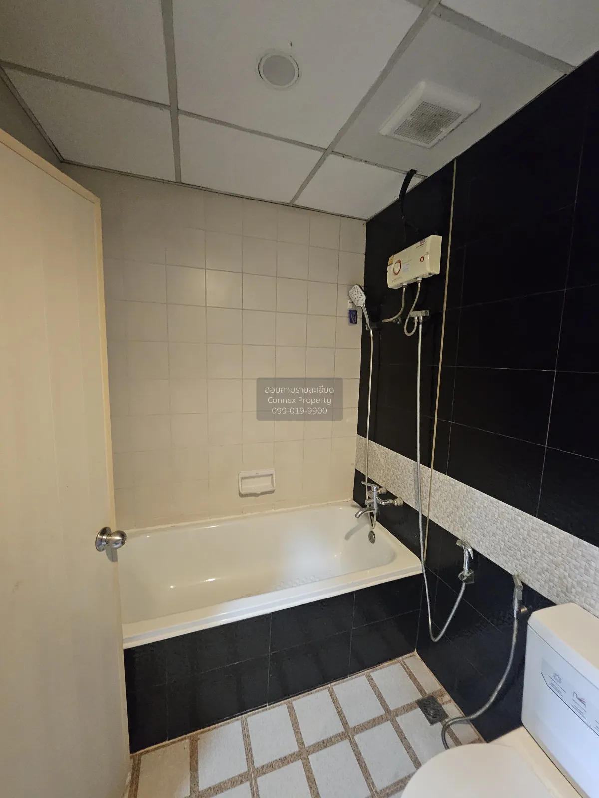 เช่าคอนโด  คันทรี คอมเพล็กซ์ BTS-บางนา พระโขนง เขต บางนา กรุงเทพ 