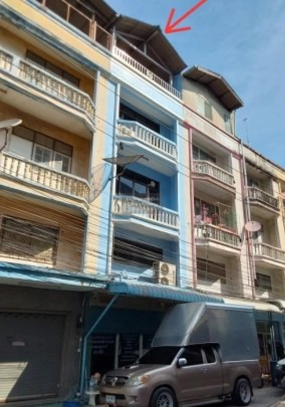 For Sale 3.5 - storey Commercial building area 296 square meters  2
