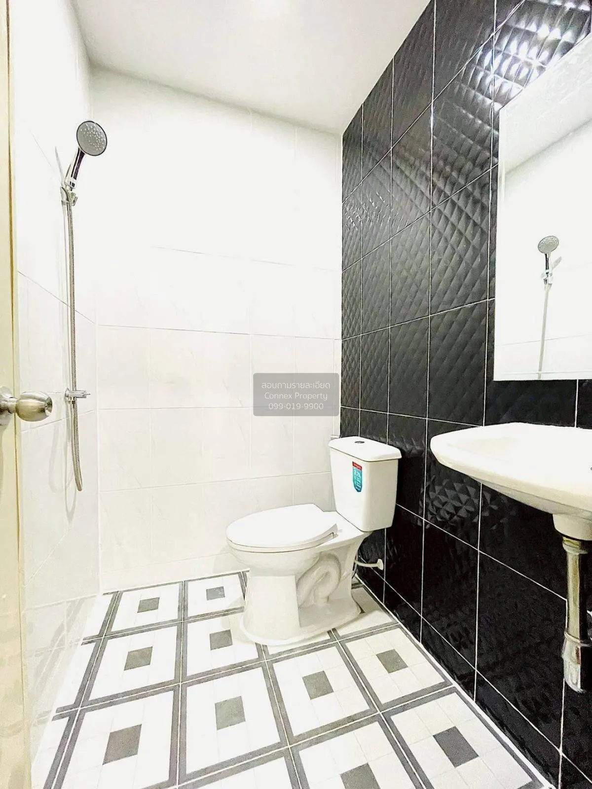 ขายทาวน์เฮ้าส์/ทาวน์โฮม  บ้านบัวทอง 2 รีโนเวทใหม่ บางรักพัฒนา บาง