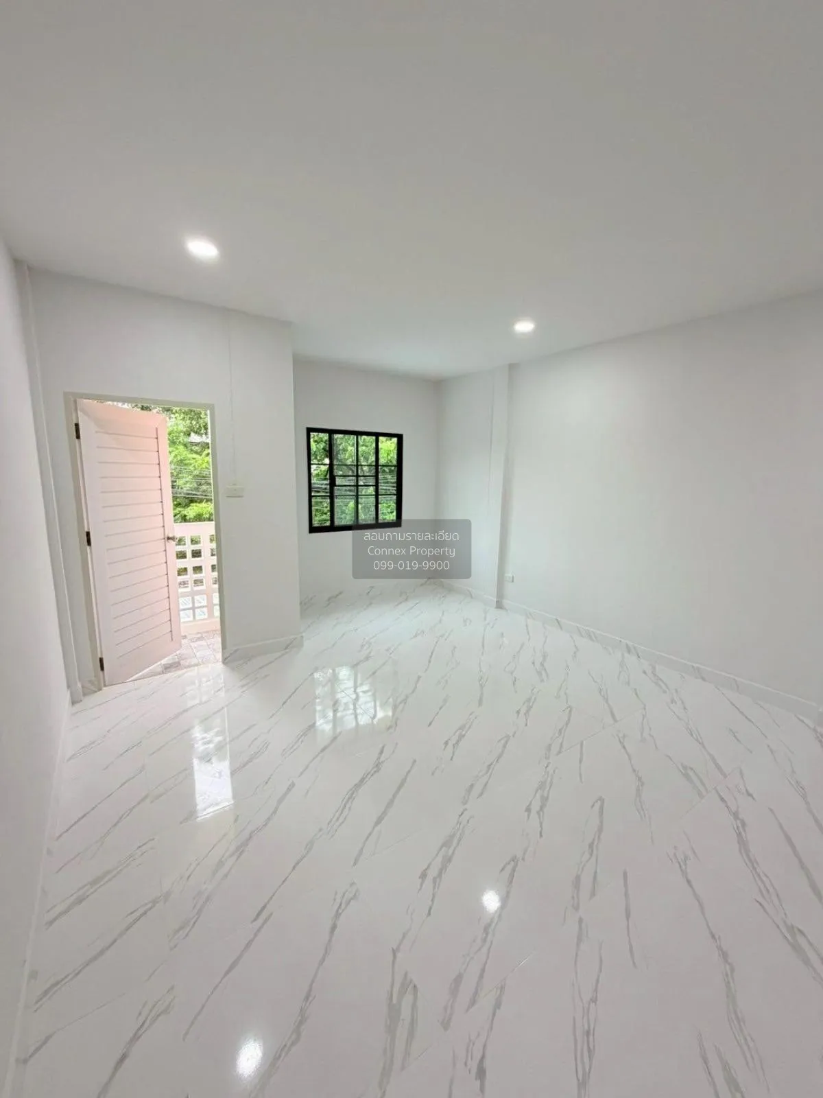 ขายทาวน์เฮ้าส์/ทาวน์โฮม  บ้านธนาริน ลาดสวาย  รีโนเวทใหม่ ลาดสวาย 