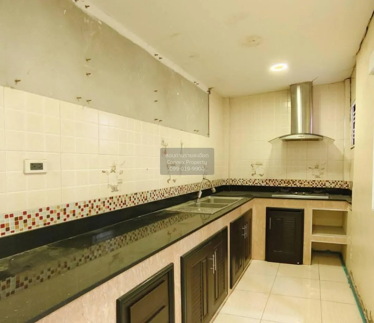 For Sale House , Lanceo Phetkasem 77 , corner unit , Nong Khaem ,